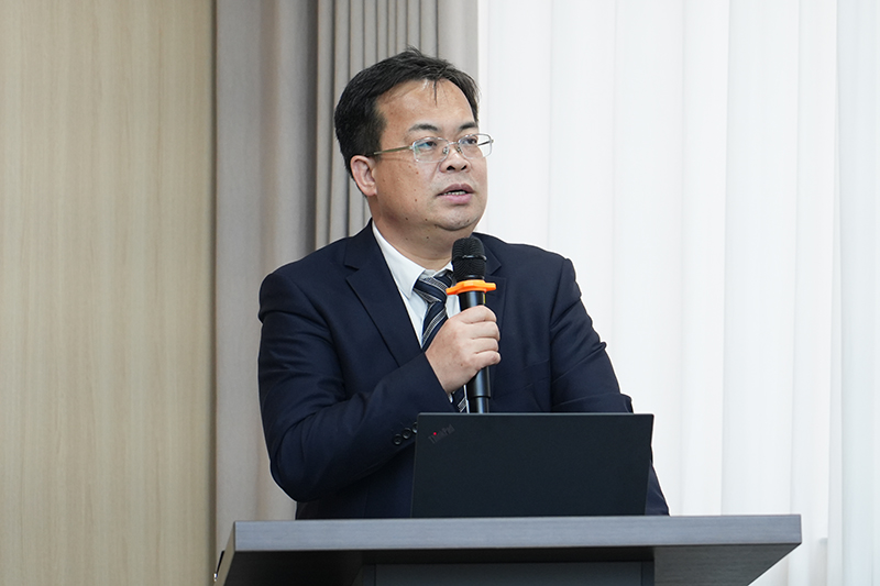 1739928880180001.jpg 王勇作主题发言.jpg